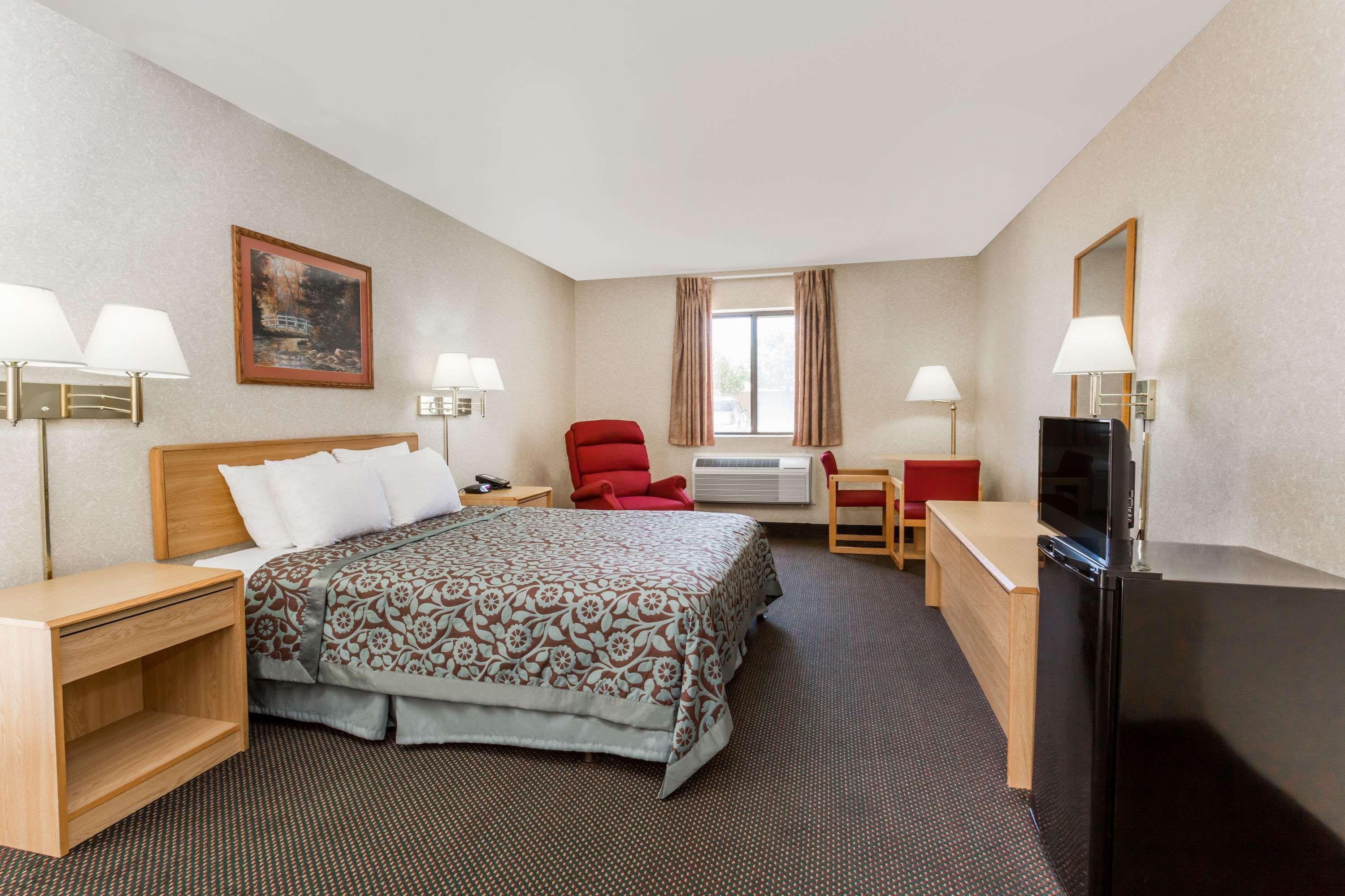 Days Inn By Wyndham Colby Zewnętrze zdjęcie